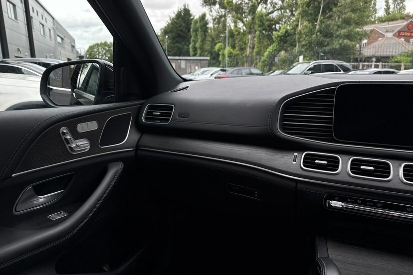 Mercedes-Benz GLE Class 2.9 Gle400d Amg Line Premium Plus Suv Silver #16