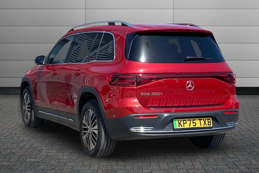 Mercedes-Benz EQB Eqb 250 70.5Kwh Sport Executive Suv Electri Red #2