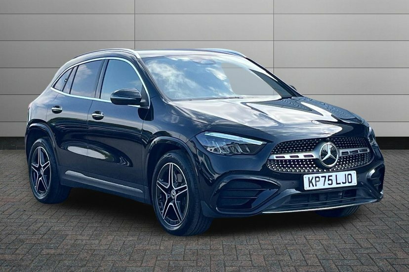 Mercedes-Benz GLA Class 2.0 Gla200d Amg Line Executive Suv 8G Black