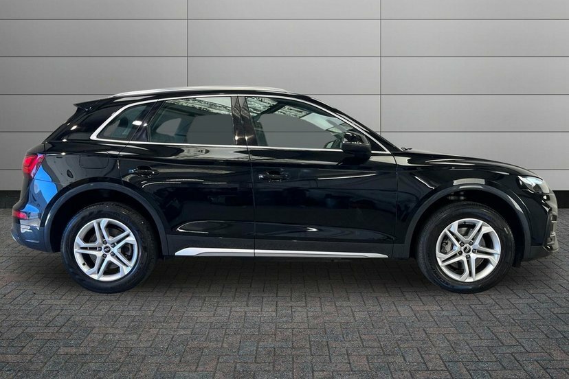 Audi Q5 2.0 Tdi 40 Sport Suv S Tronic Quattro AO23UMZ Black #4