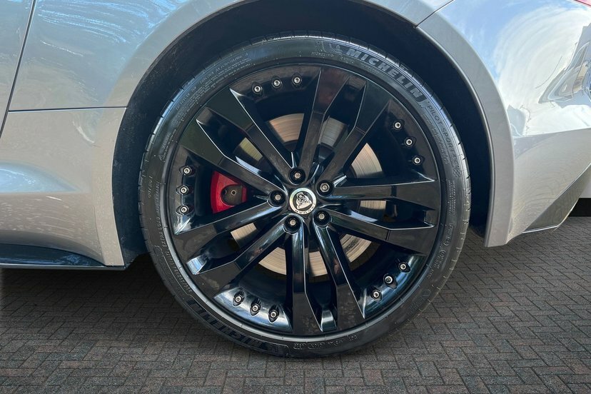 Jaguar F-Type 2.0I R-dynamic Coupe 300 Ps Grey #5