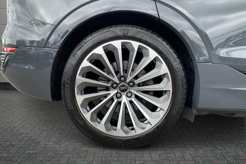 Audi Q8 e tron 55 S Line Sportback Quattro 114K Grey #5
