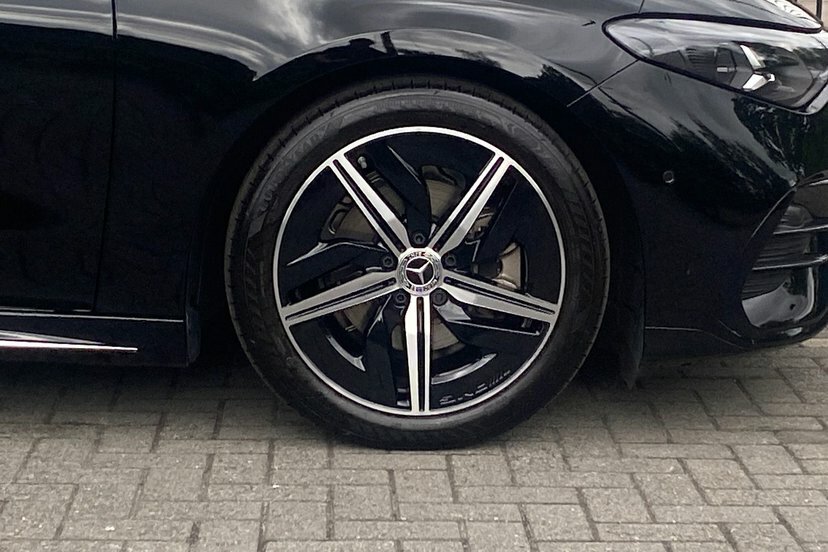 Mercedes-Benz CLA Class Cla180h Hybrid Amg Line Executive KO75FXW Black #4