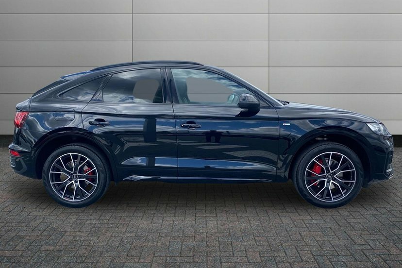 Audi Q5 2.0 Tfsi 45 Edition 1 Sportback S Troni Black #4