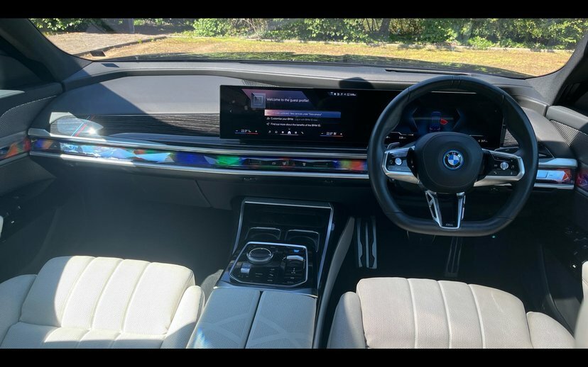 BMW i7 I7 Edrive50 M Sport Blue #4