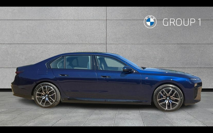 BMW i7 I7 Edrive50 M Sport Blue #3