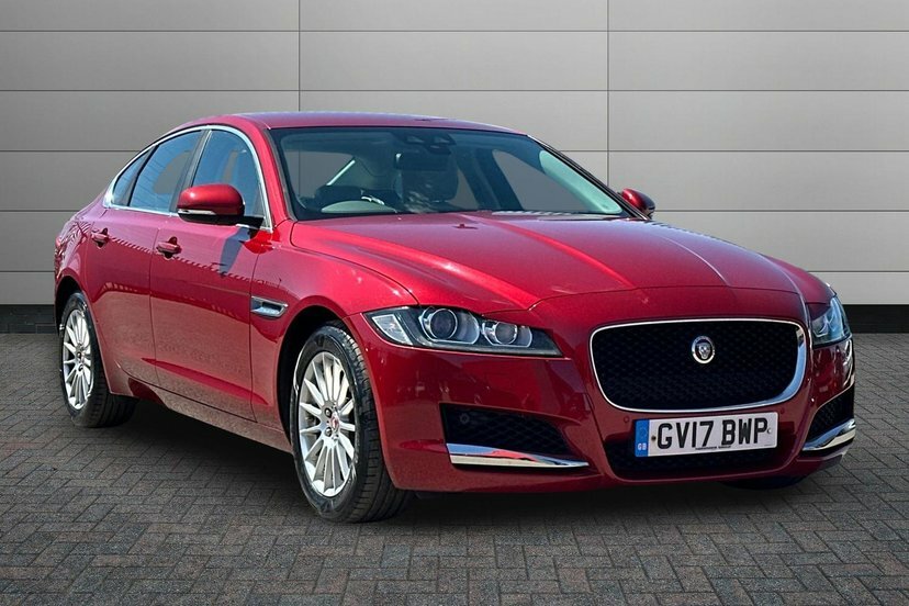 Jaguar XF 2.0I Prestige Saloon 250 Ps Red