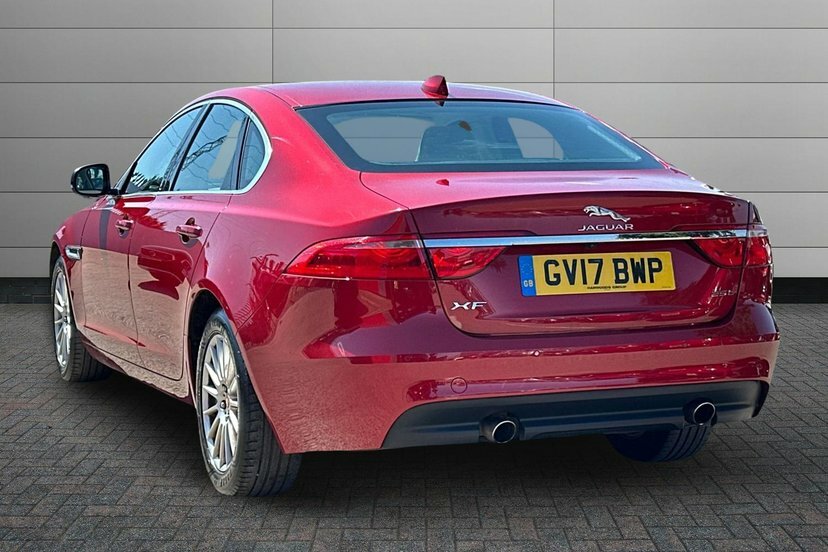 Jaguar XF 2.0I Prestige Saloon 250 Ps Red #3