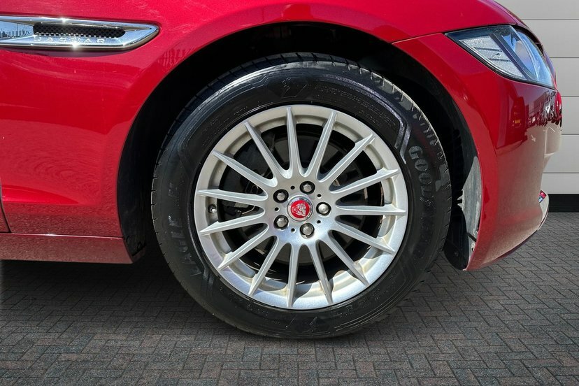 Jaguar XF 2.0I Prestige Saloon 250 Ps Red #5