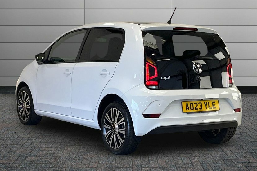Volkswagen Up 1.0 Black Edition Hatchback 65 Black #3