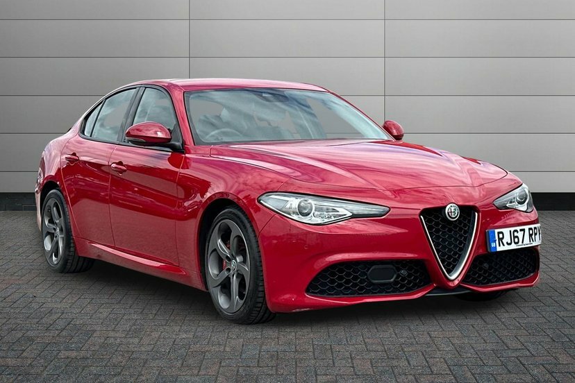 Alfa Romeo Giulia 2.2 Td Speciale Saloon 180 Ps Red