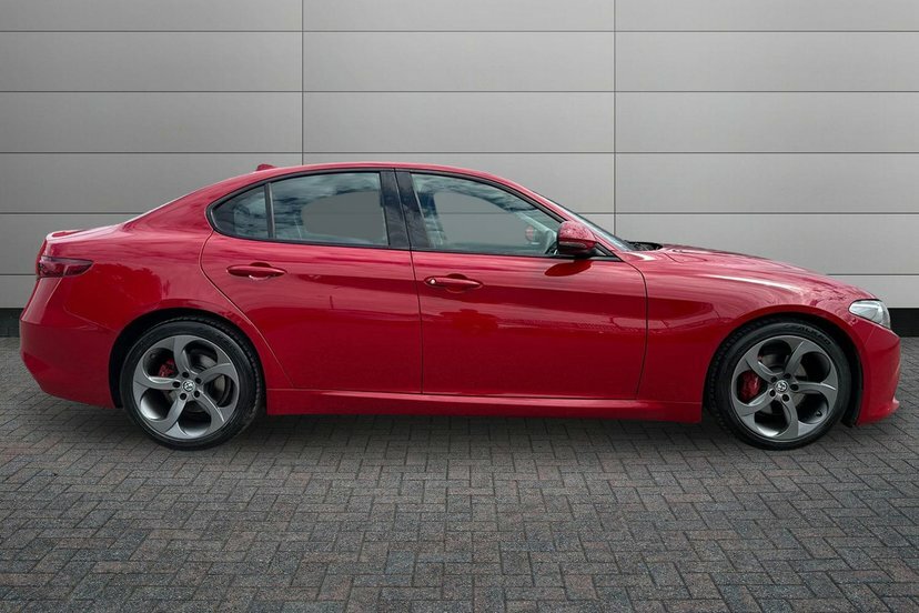 Alfa Romeo Giulia 2.2 Td Speciale Saloon 180 Ps Red #4