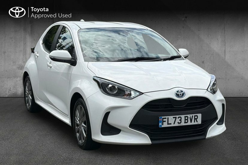 Toyota Yaris 1.5 Vvt-h Icon Hatchback Hybrid E-cvt White