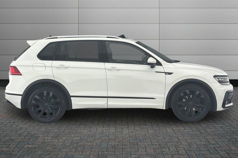 Volkswagen Tiguan 2.0 Tdi R-line Suv 150 Ps DF67EWD White #4