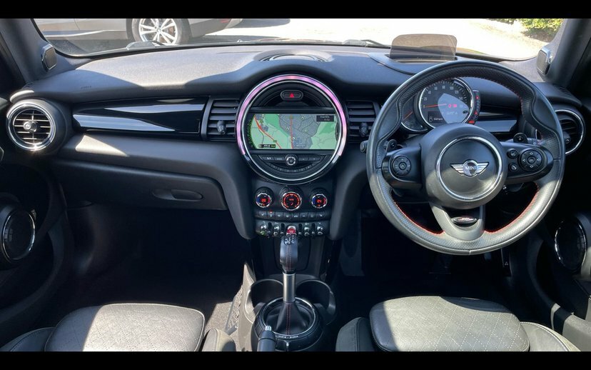 Mini Hatch 5-Door Hatch Cooper S LG17XSO Black #4
