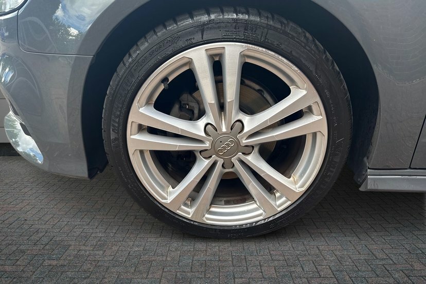 Audi A3 1.5 Tfsi Cod S Line Sportback 1 Grey #5