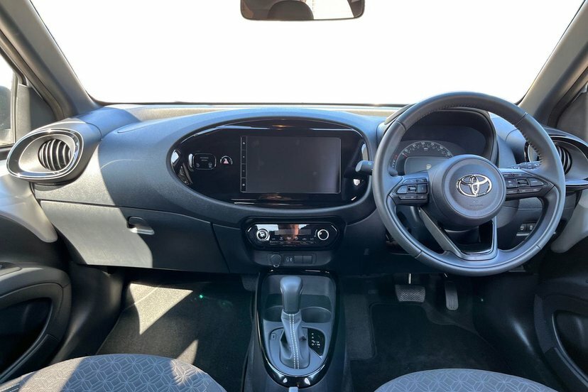 Toyota Aygo X 1.0 Vvt-i Edge Hatchback X-shift 72 Ps Black #6