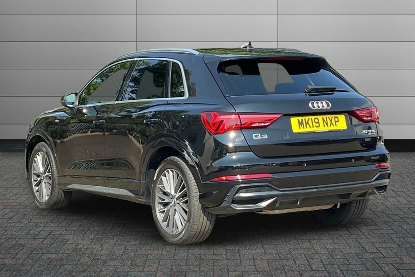 Audi Q3 2.0 Tfsi 40 S Line Suv S Tronic Quattro MK19NXP Black #3