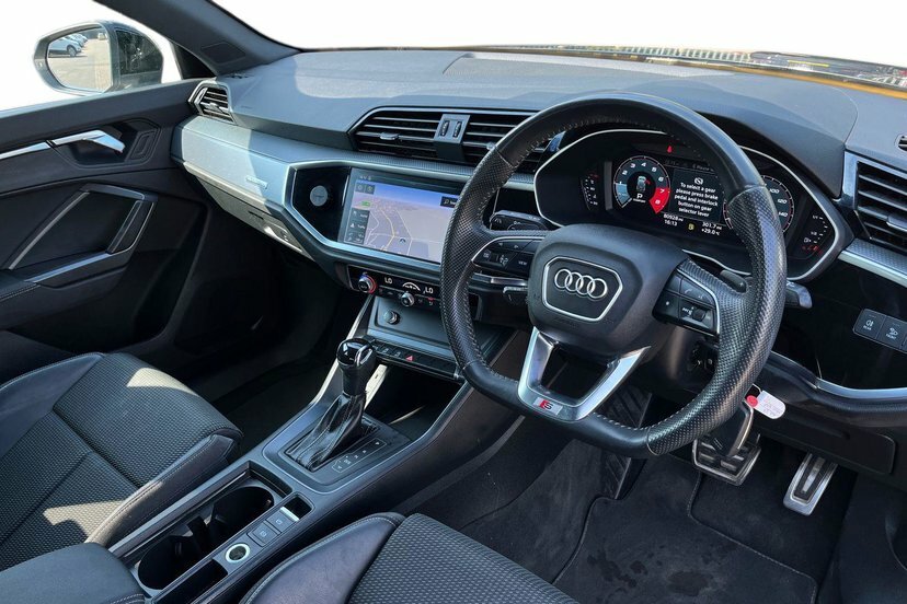 Audi Q3 2.0 Tfsi 40 S Line Suv S Tronic Quattro MK19NXP Black #6