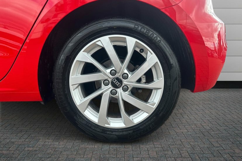 Audi A1 1.0 Tfsi 30 Sport Sportback S Tronic 1 MF72XZD Red #5
