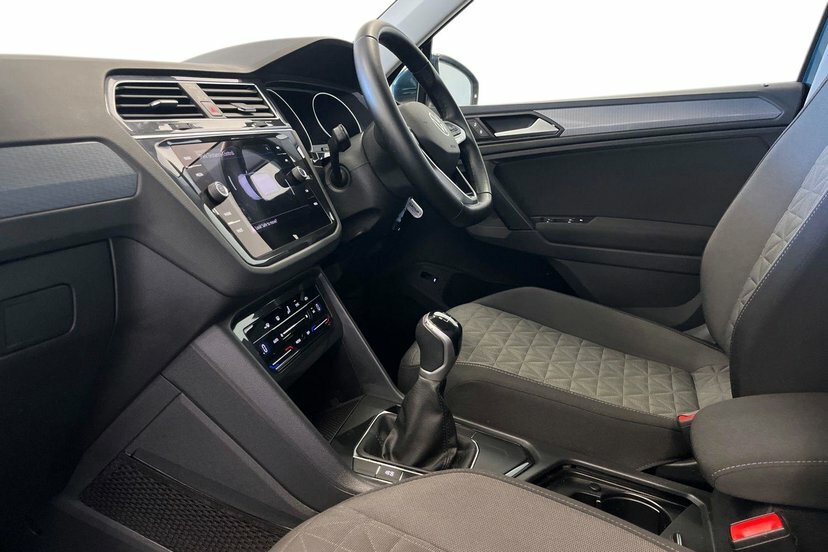Volkswagen Tiguan 2.0 Tdi Life Suv 150 Ps EF71TKT Blue #2