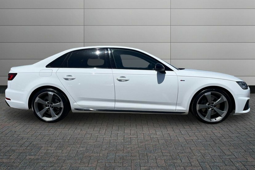 Audi A4 2.0 Tfsi 35 Black Edition Saloon S Tron White #4