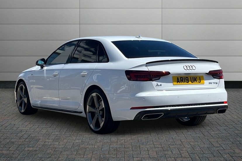 Audi A4 2.0 Tfsi 35 Black Edition Saloon S Tron White #3