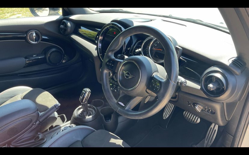 Mini Hatch 3-Door Hatch Cooper S Sport RX71KVZ White #6
