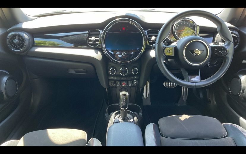 Mini Hatch 3-Door Hatch Cooper S Sport RX71KVZ White #4