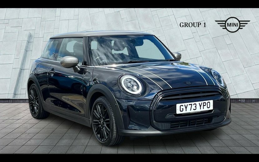 Mini Hatch 3-Door Hatch Cooper Exclusive Black