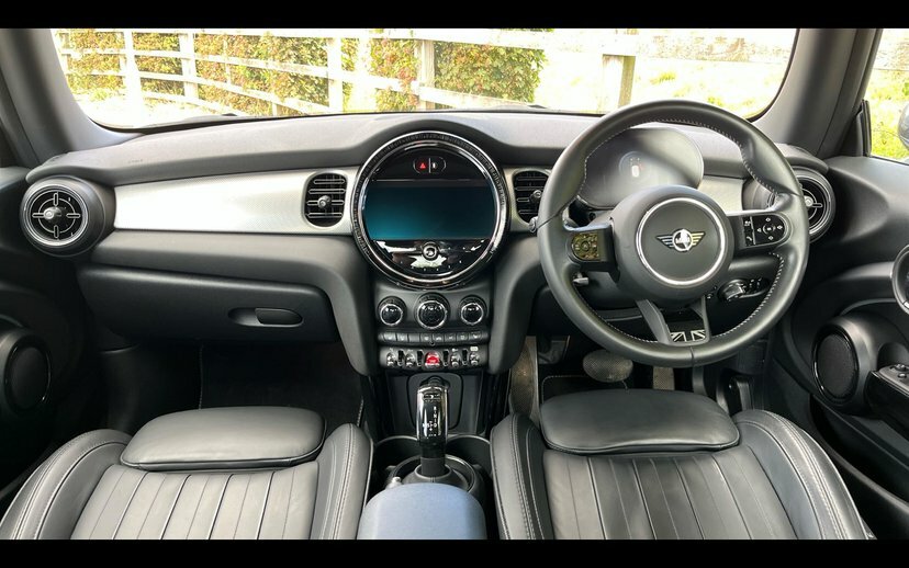 Mini Hatch 3-Door Hatch Cooper Exclusive GY73YPO Black #4