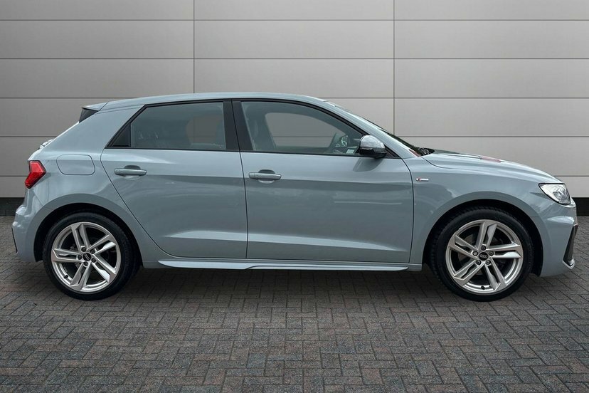 Audi A1 1.0 Tfsi 30 S Line Sportback 11 MD22MZT Grey #4