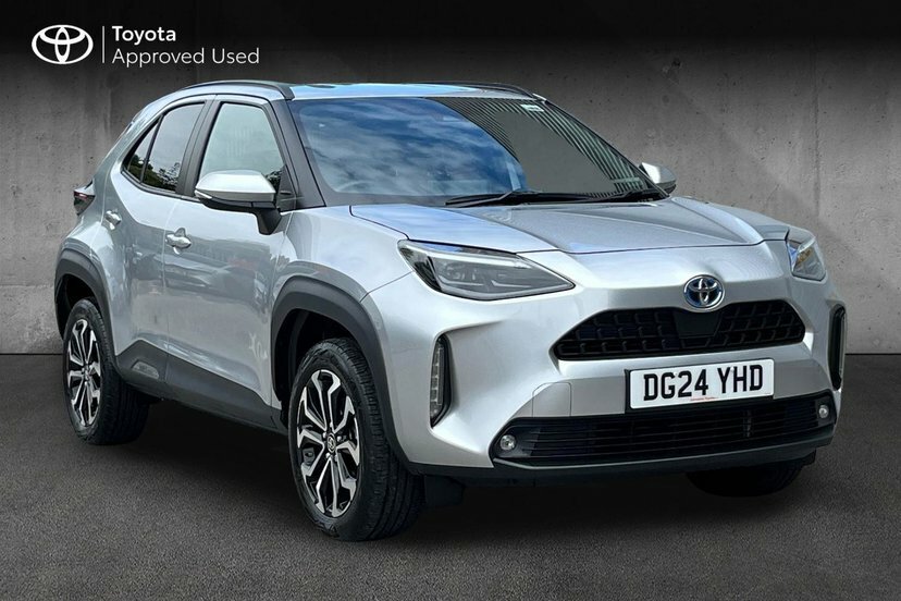 Toyota Yaris Cross 1.5 Vvt-h Design Suv Hybrid E-cvt 116 Silver