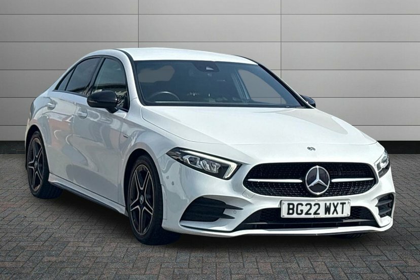 Mercedes-Benz A Class 1.3 A200 Amg Line Edition Executive Saloon P White