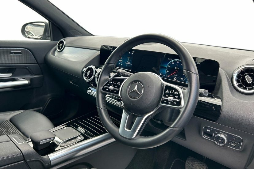 Mercedes-Benz GLA Class 1.3 Gla200 Sport Suv 7G-dct 163 Ps Grey #5