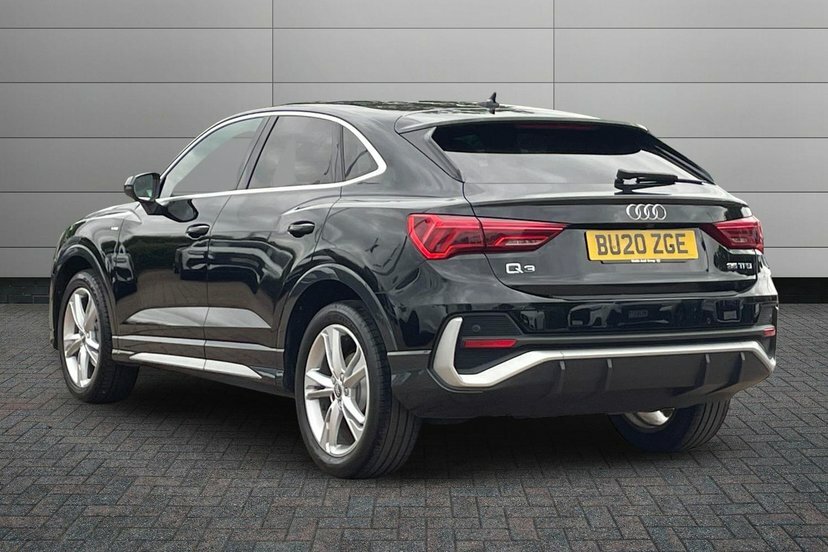 Audi Q3 1.5 Tfsi Cod 35 S Line Sportback S Tron Black #3