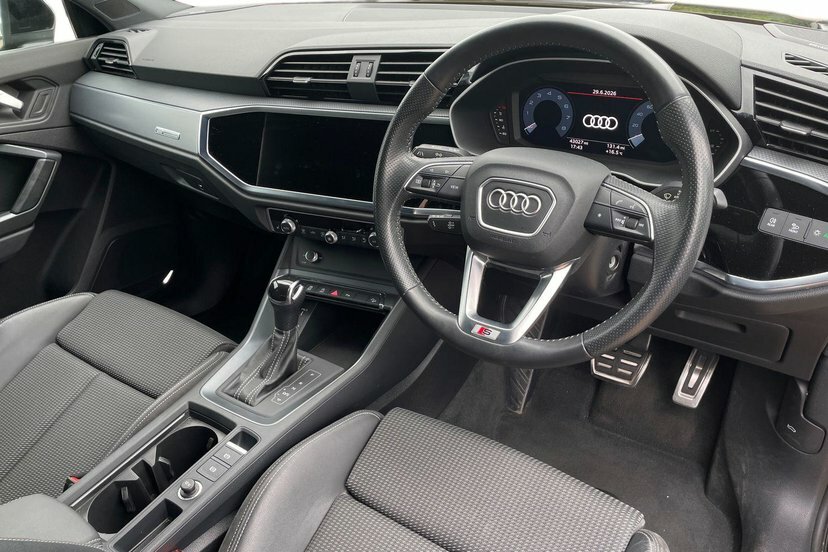 Audi Q3 1.5 Tfsi Cod 35 S Line Sportback S Tron Black #6