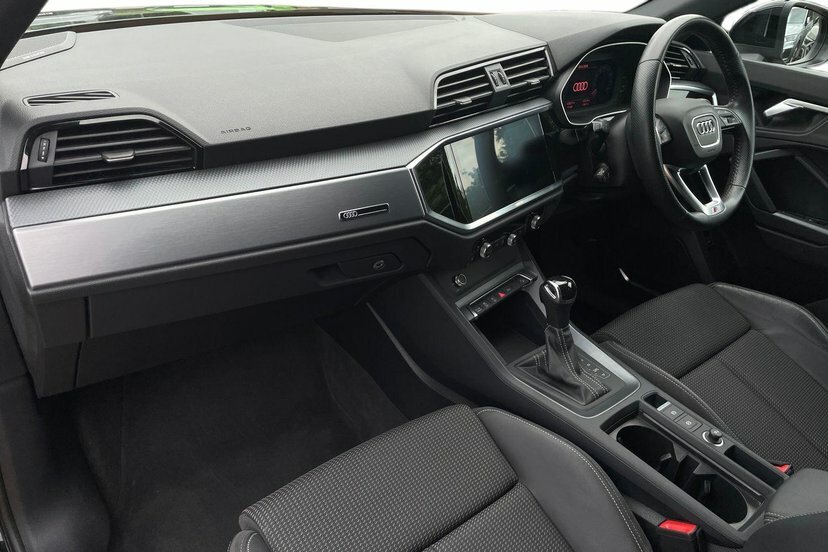 Audi Q3 1.5 Tfsi Cod 35 S Line Sportback S Tron Black #2