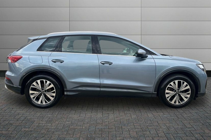 Audi Q4 E Tron 40 Sport Suv 82Kwh 204 Ps Blue #4
