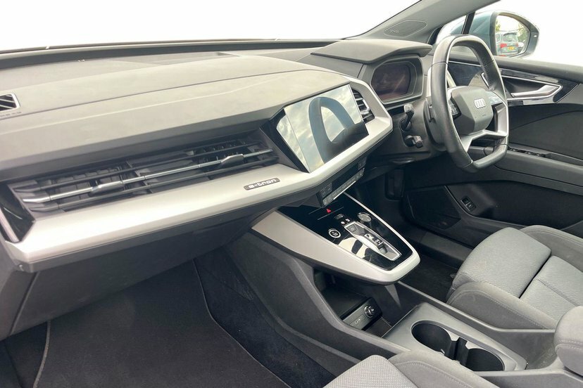 Audi Q4 E Tron 40 Sport Suv 82Kwh 204 Ps Blue #2