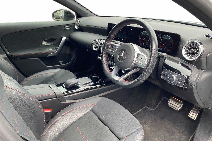 Mercedes-Benz A Class 1.3 A180 Amg Line Premium Saloon 7G-d DE72AFJ White #5