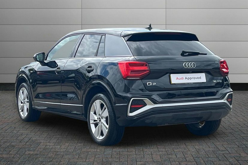 Audi Q2 1.5 Tfsi Cod 35 S Line Suv S Tronic 15 Black #3