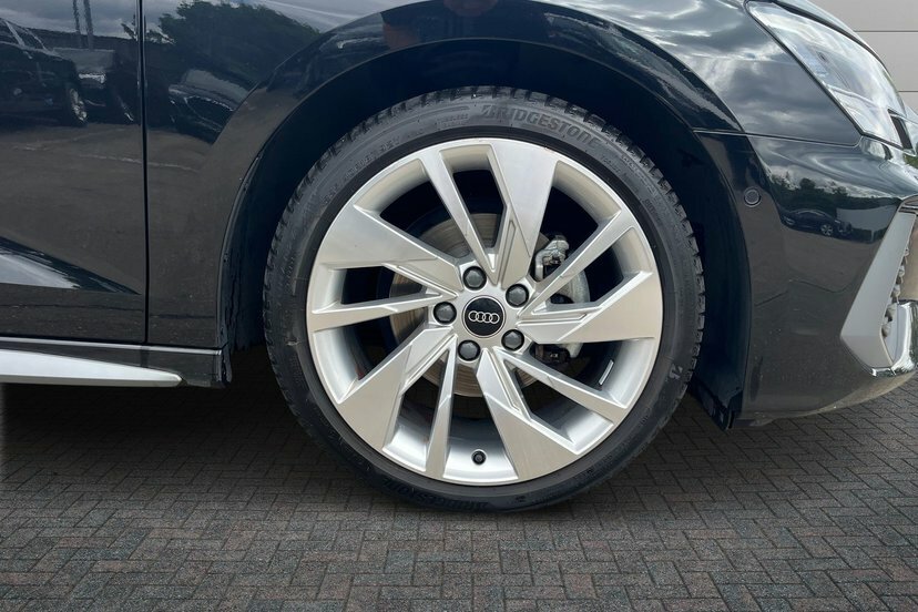 Audi A3 1.5 Tfsi 35 S Line Sportback S Tronic Black #5