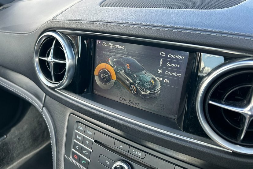 Mercedes-Benz SL Class Sl 400 Amg Line 9G-tronic Black #52