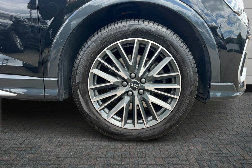 Audi Q3 2.0 Tfsi 40 S Line Sportback S Tronic Q Black #5