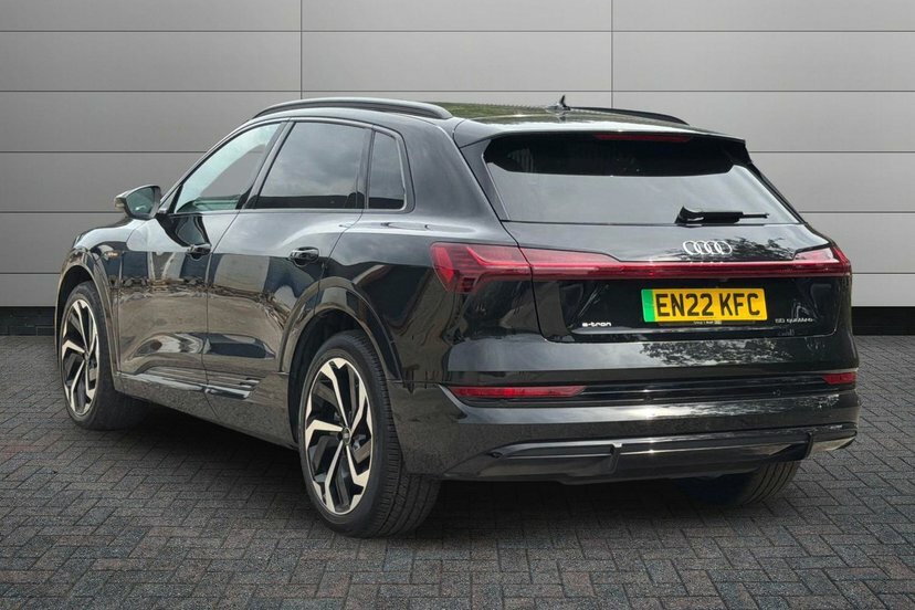 Audi E-tron 50 Black Edition Suv Quattro 71. Black #3