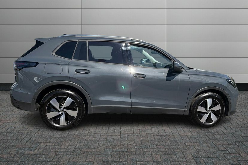 Volkswagen Tiguan 1.5 Etsi Mhev Match Suv Hybrid Dsg 150 EF75YCP Grey #4