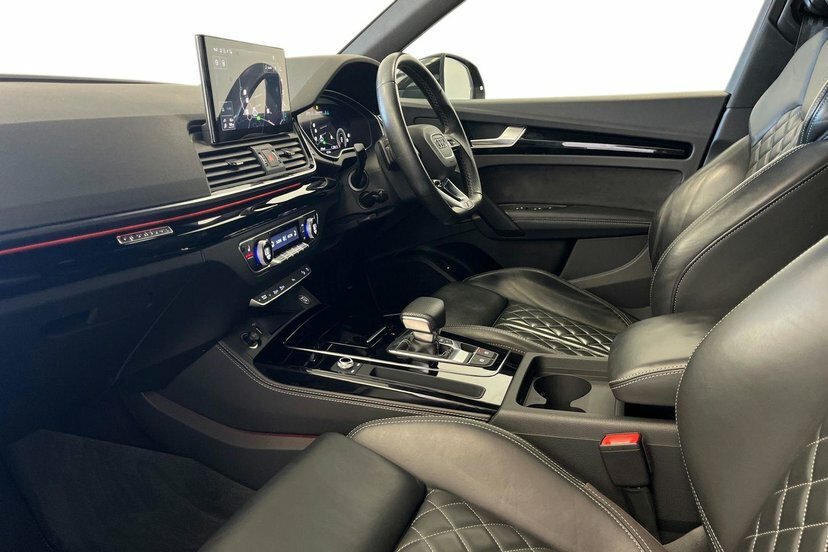 Audi Q5 2.0 Tdi 40 Edition 1 Suv S Tronic Quatt Black #2