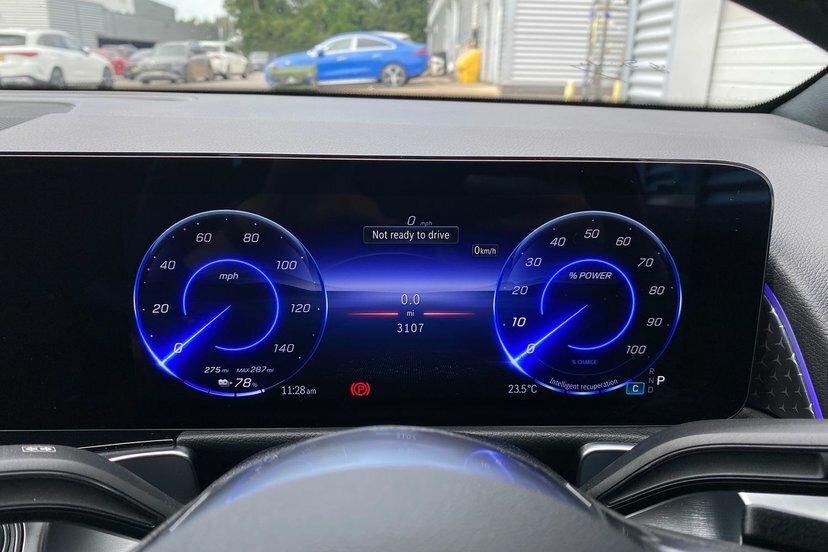 Mercedes-Benz EQB Eqb 250 70.5Kwh Sport Executive Suv Blue #6