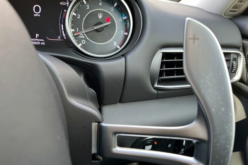 Maserati Levante Levante V8 Trofeo Grey #22